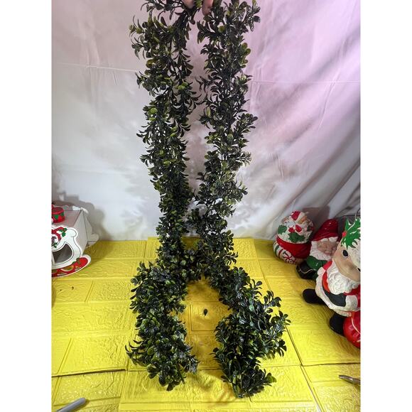 Vintage 6’ Holiday Christmas Greenery Garland - Picture 6 of 8